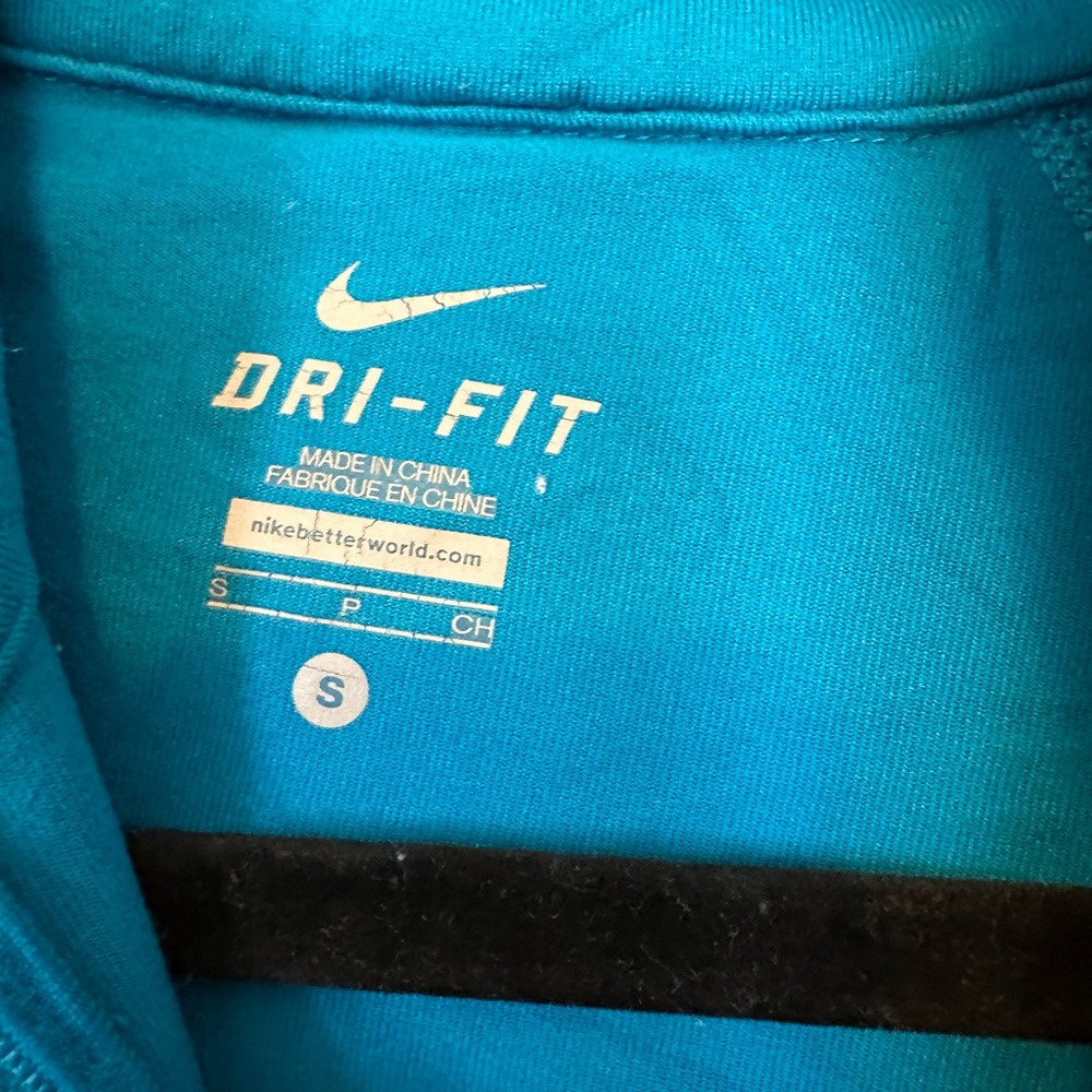 Nike half-zip pullover - Picture 3 of 4